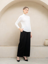 Load image into Gallery viewer, Callie Top - White