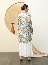 Load image into Gallery viewer, Soera Satin Gold Flower - Pink