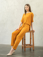Load image into Gallery viewer, Vidal Top - Atasan Kaos Basic - Yellow