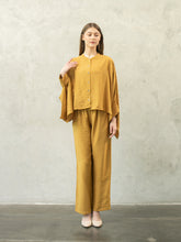 Load image into Gallery viewer, Regal Top