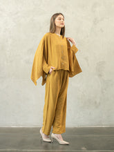 Load image into Gallery viewer, Regal Top