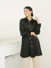 Load image into Gallery viewer, Soera Satin Crinkle