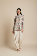 Load image into Gallery viewer, Cathy Satin