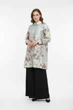 Load image into Gallery viewer, Soera Tunic Satin