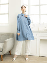 Load image into Gallery viewer, Sora Denim Tencel Tunic Shirt