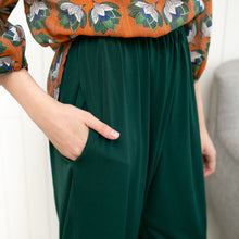 Load image into Gallery viewer, Mesa Baggy Pants Dark Green