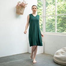 Load image into Gallery viewer, Illy Dress - V neck Dress - Dark Green