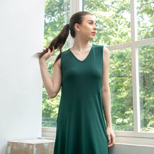 Load image into Gallery viewer, Illy Dress - V neck Dress - Dark Green