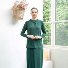 Load image into Gallery viewer, Clara Top - Dark Green
