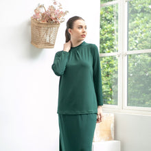 Load image into Gallery viewer, Clara Top - Dark Green
