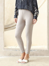 Load image into Gallery viewer, Ivy Legging - Sand
