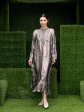 Load image into Gallery viewer, Lara Dress
