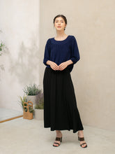 Load image into Gallery viewer, Oliv Blouse Basic - Navy
