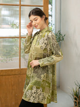 Load image into Gallery viewer, Soera Satin Tunic Kemeja - Green
