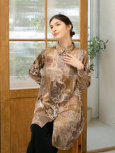 Load image into Gallery viewer, Soera Satin Tunic Kemeja - Green
