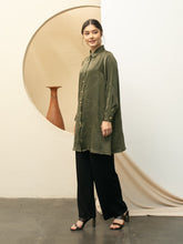Load image into Gallery viewer, Soera Satin - Moss Green
