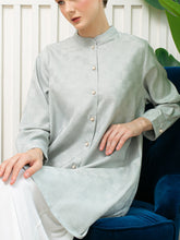 Load image into Gallery viewer, Naera Tunic - Mint
