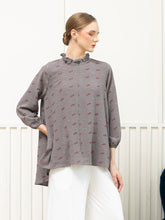 Load image into Gallery viewer, Filna Blouse - Plumeti Stone Grey
