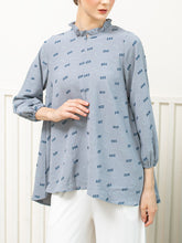 Load image into Gallery viewer, Filna Blouse - Plumeti Baby Blue
