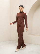 Load image into Gallery viewer, Callie Top - Dark Brown
