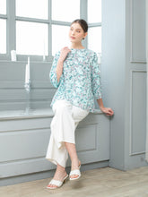 Load image into Gallery viewer, Helen Blouse Baby Blue
