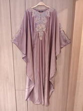 Load image into Gallery viewer, Kaftan Lebaran - Soft Purple
