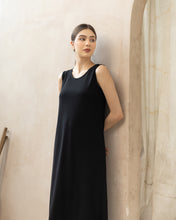 Load image into Gallery viewer, Maria Two-Way Dress - Black
