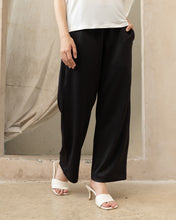 Load image into Gallery viewer, Arthelia Pants - Black
