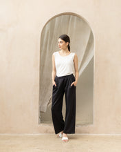 Load image into Gallery viewer, Arthelia Pants - Black
