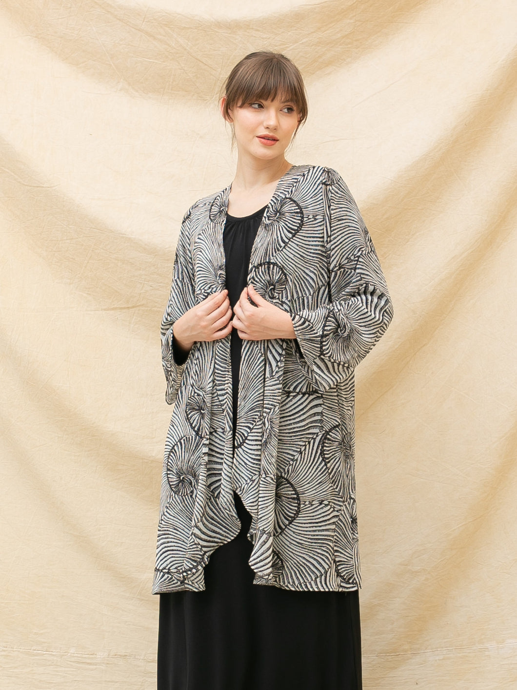 Sasha Flower Cardigan - Black