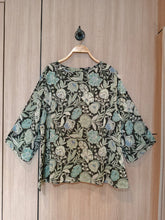 Load image into Gallery viewer, Helen Blouse - Black Sage

