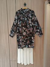 Load image into Gallery viewer, Kissa Tunic
