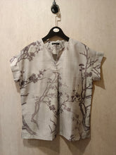 Load image into Gallery viewer, Dhea Blouse
