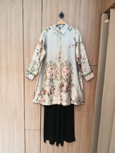 Load image into Gallery viewer, Soera Tunic Satin
