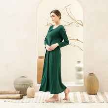 Load image into Gallery viewer, Bonita Dress Dark Green
