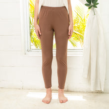 Load image into Gallery viewer, Ivy Legging - Latte
