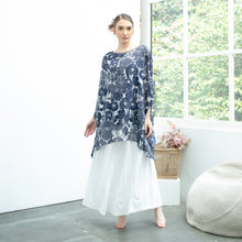 Load image into Gallery viewer, Diva Blouse - Navy
