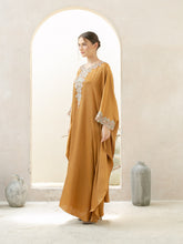 Load image into Gallery viewer, Kimi Kaftan Lebaran - Ochre
