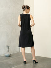 Load image into Gallery viewer, Illy Dress - V neck Dress - Black
