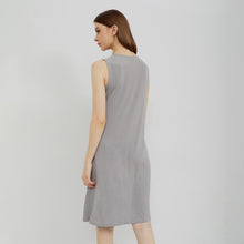 Load image into Gallery viewer, Illy Dress - V neck Dress - Abu Muda
