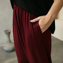 Load image into Gallery viewer, Mesa Baggy Pants Maroon
